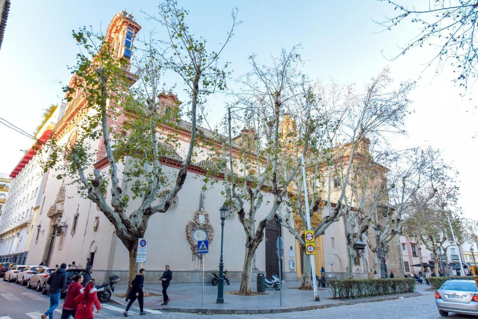 New! Luxury Design With Free Parking Sevilla